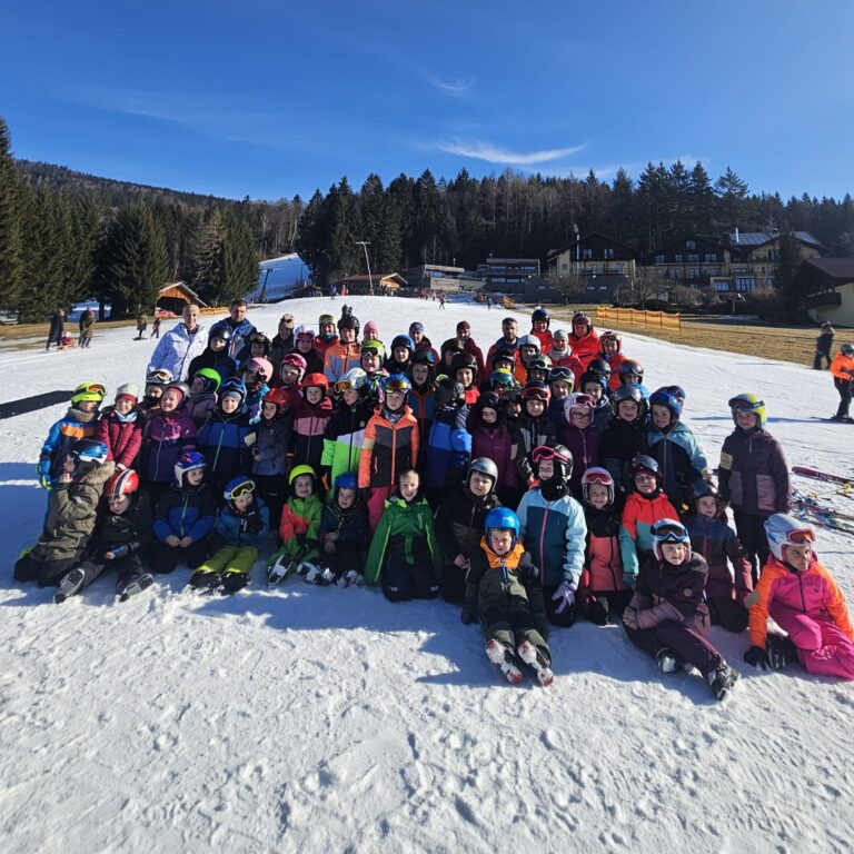 Gruppenbild Skikurs 2025